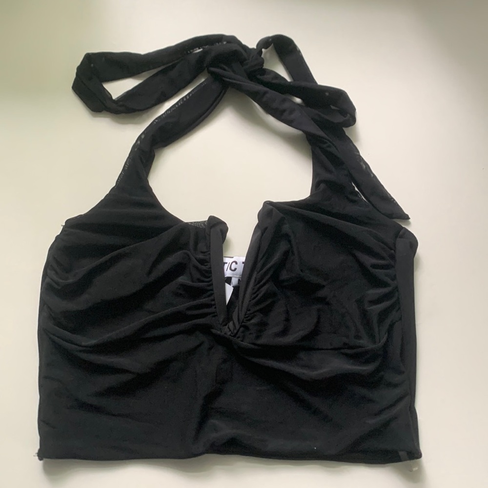 Black crop top with wire V, never worn tags on
